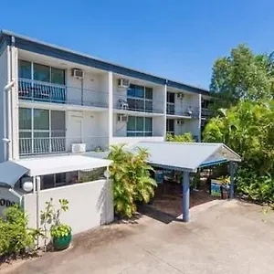 Cairns Holiday Lodge Cairns