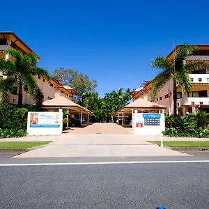 Plaza Cairns