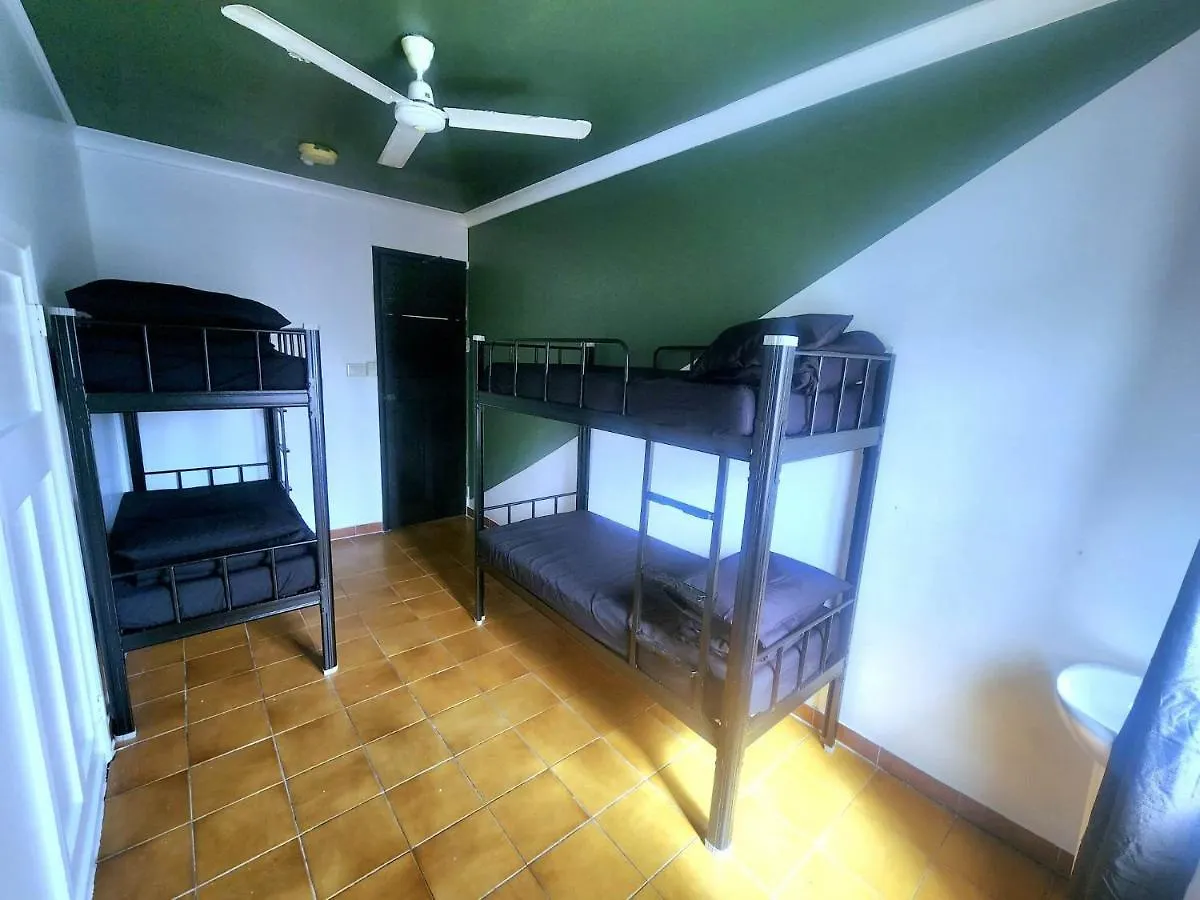 Hostel Wanna Stay? Cairns